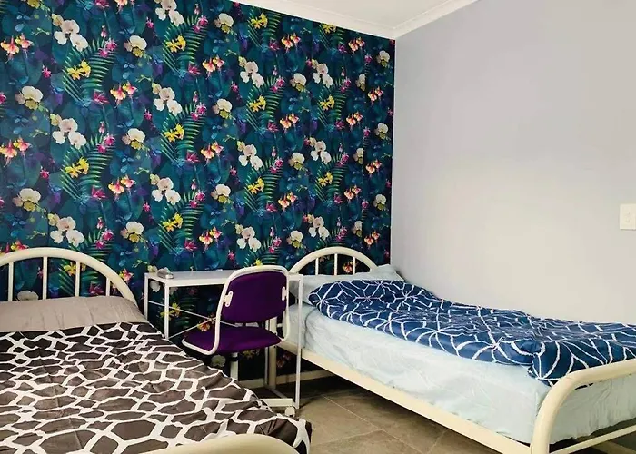 Southbank Modern Luxe Apartment